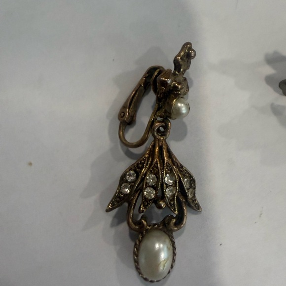 Elegant Mixed Color 9 Vintage clasp earrings-unmatched - Picture 9 of 16